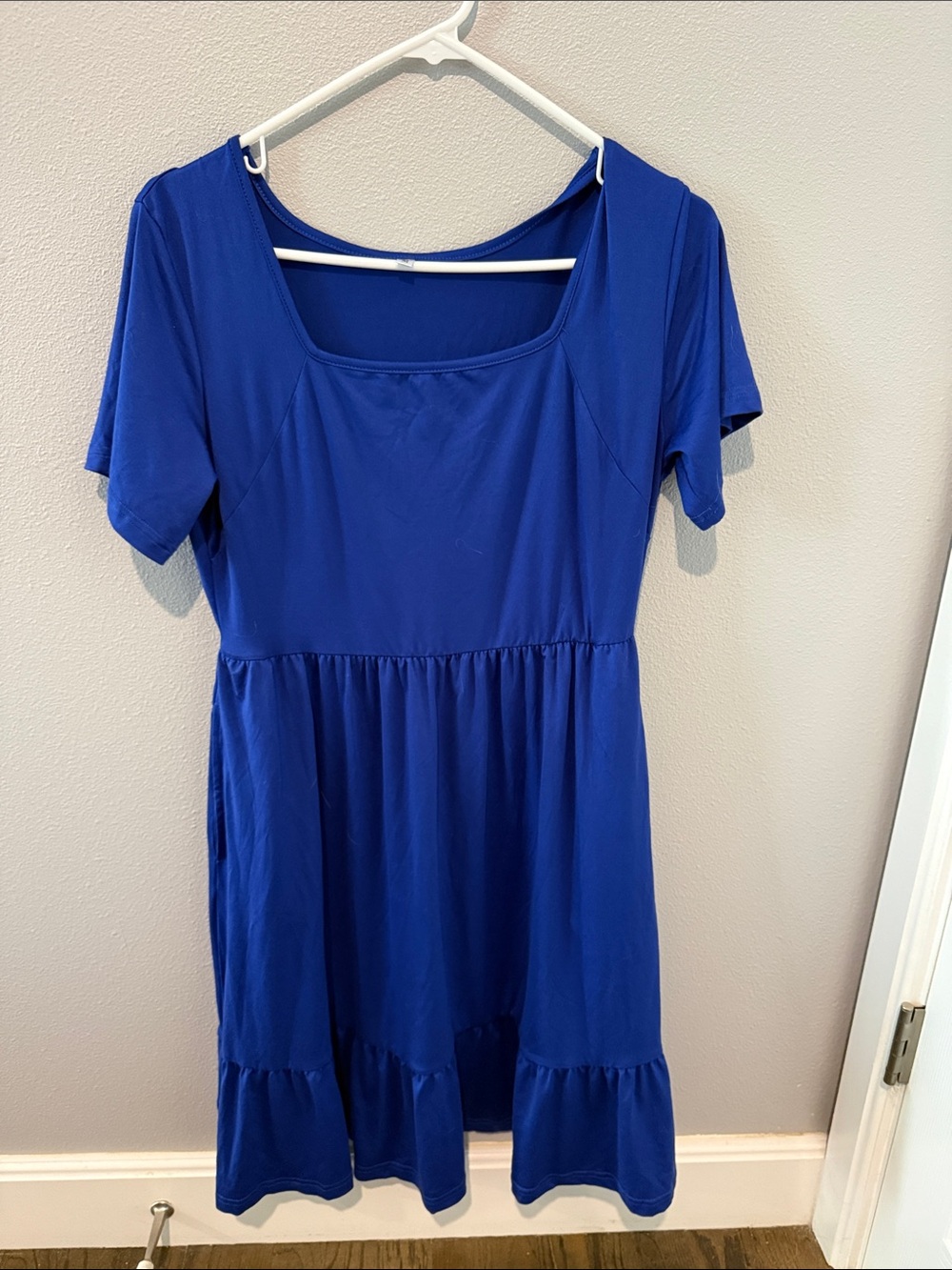 Blue Short Sleeve Tiered Dress has pockets!
